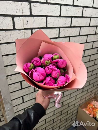 Розовые пионы с доставкой свежие цветы быстро