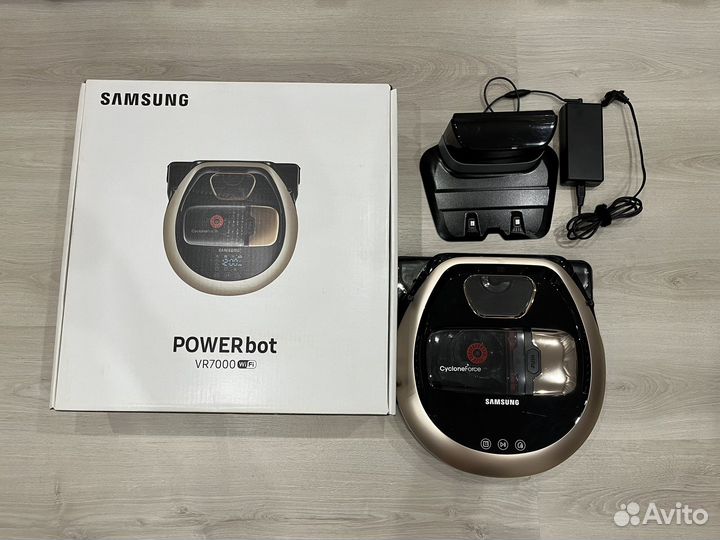 Робот пылесос Samsung PowerBot VR7000