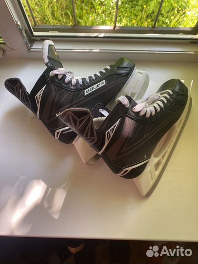 Коньки хоккейные bauer supreme S140
