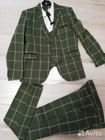 Нарядный костюм для мальчика 128