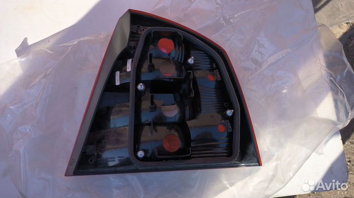 Фонарь задний левый Skoda Octavia A5 2004 - 2013