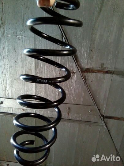 Пружина задняя Vw Jetta 6