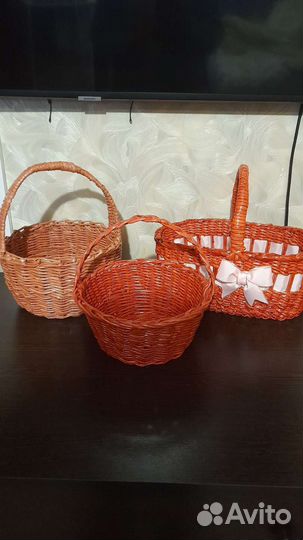 Плетеные корзинки из бумажной лозы