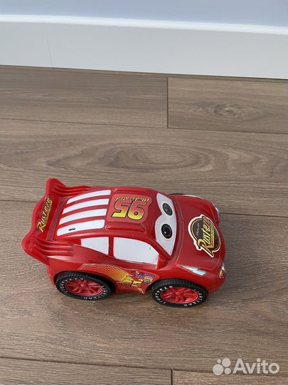 Машина молния маквин