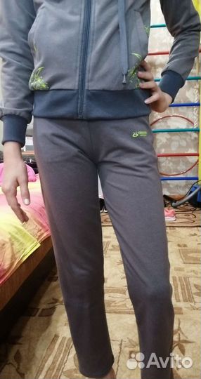 Костюм спортивный для девочки 128-134