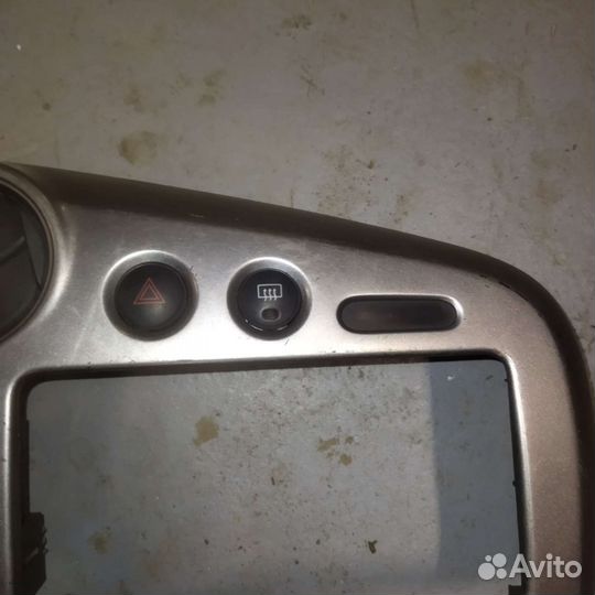 Рамка магнитолы Toyota Matrix