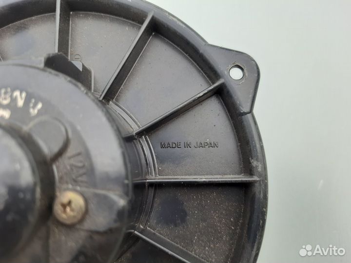 Моторчик отопителя Mitsubishi Galant