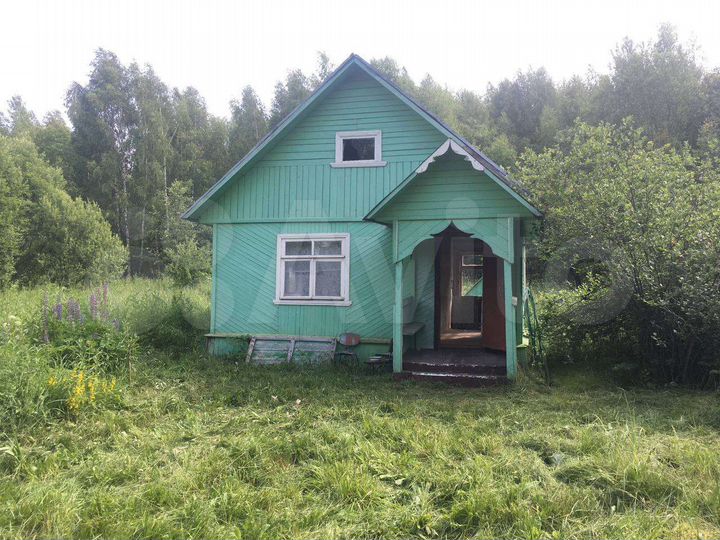 Дача 30 м² на участке 8 сот.