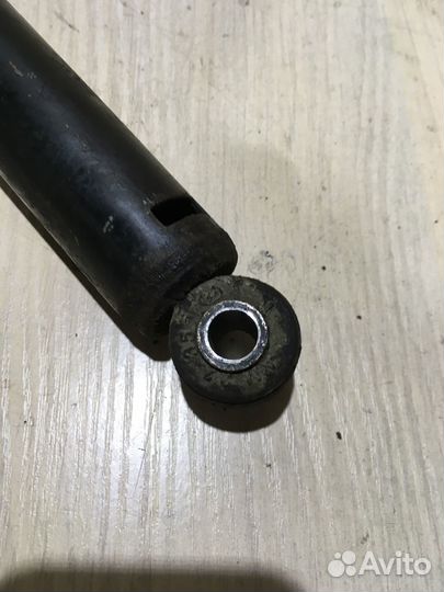 Амортизатор рулевой тяги Мерседес W202