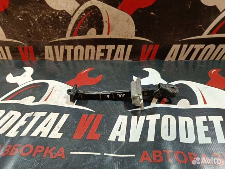 Ограничитель двери задний правый Honda Civic 8 5D