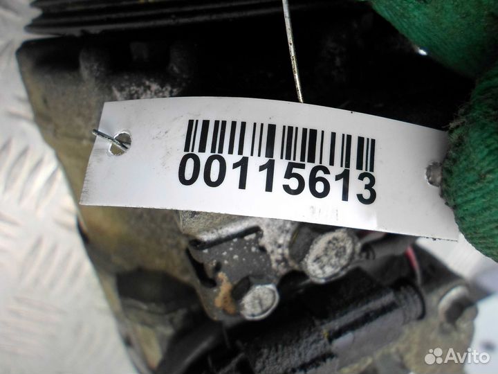 Компрессор системы кондиционирования Mercedes-Benz