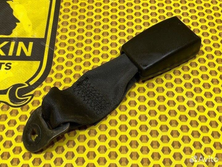 Замок ремня безопасности задний левый Mitsubishi