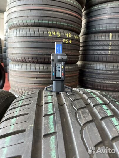 Pirelli P Zero Rosso 255/45 R18