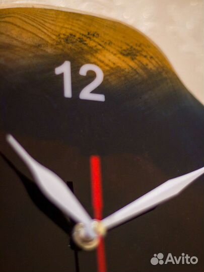 Часы настенные из эпоксидной смолы и дерева