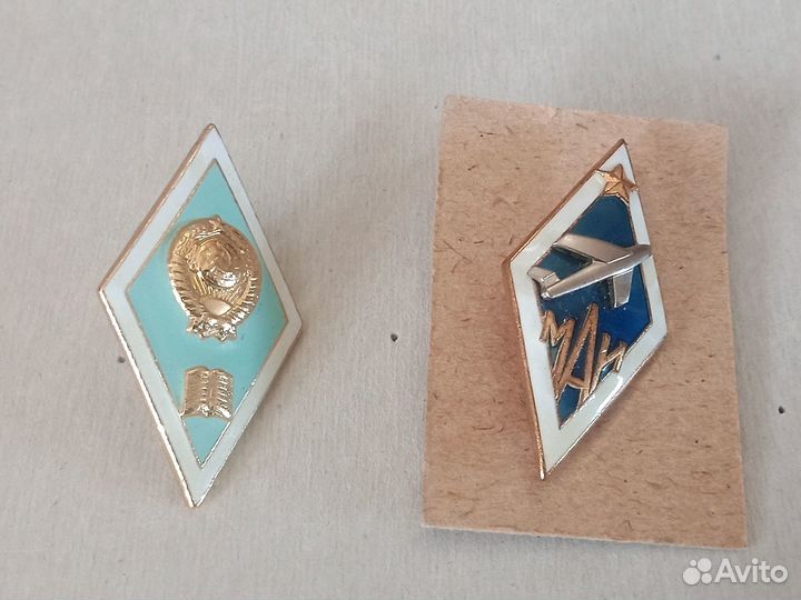 Нагрудные знаки СССР, значки городов и др