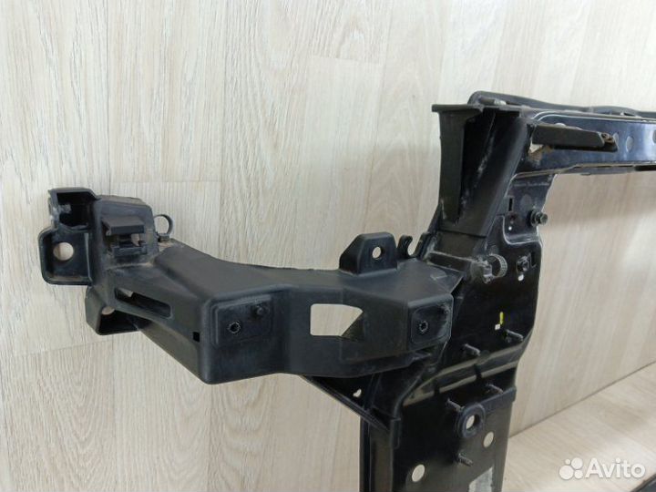 Панель передняя (телевизор) Hyundai Ix35