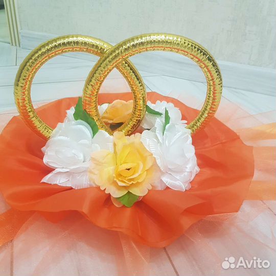 Кольца на свадебную машину