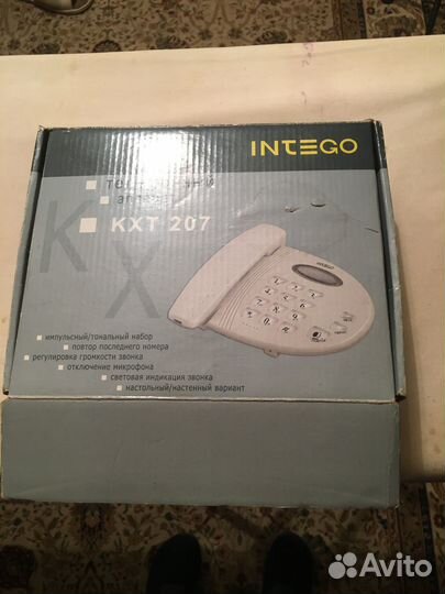 Настольный телефон