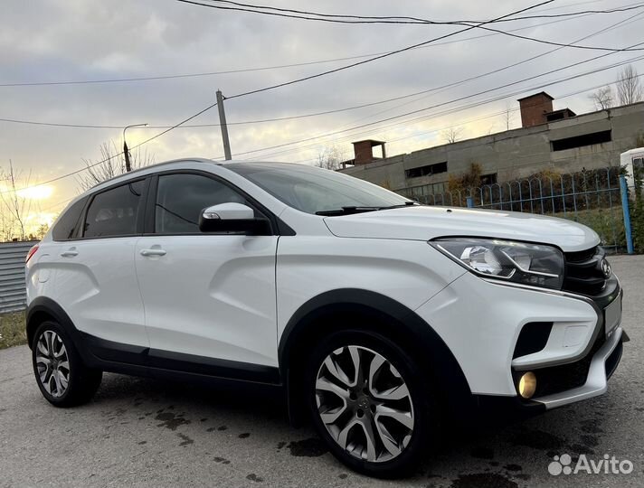 LADA XRAY Cross 1.8 МТ, 2019, 63 000 км