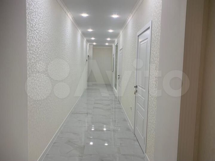 4-к. квартира, 144 м², 4/7 эт.