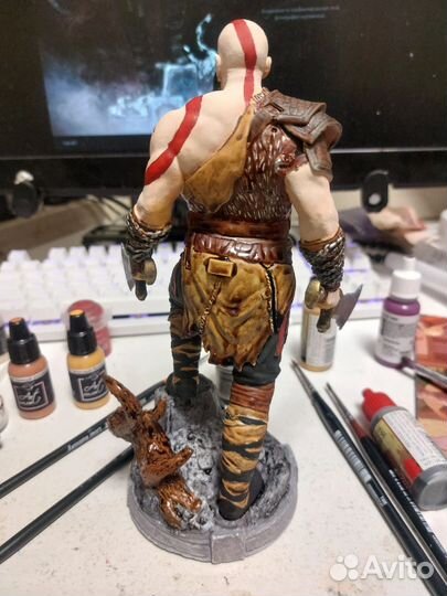 Фигурка кратос (god of war) / модель