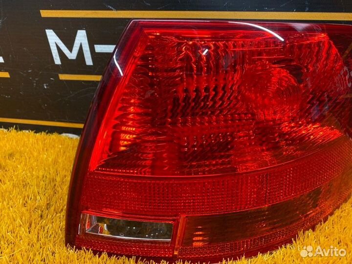 Фонарь задний правый Audi A4 B7/8E ALT 2007