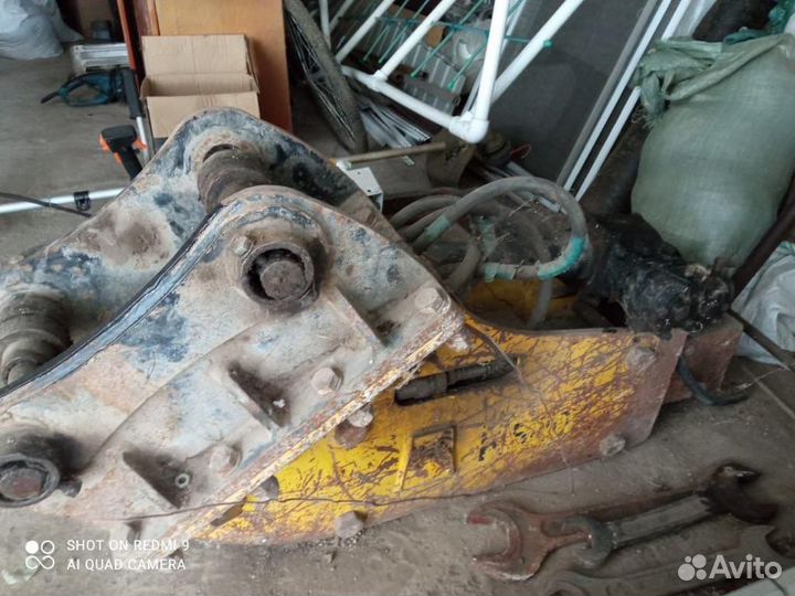 Гидромолот от JCB экскаватора