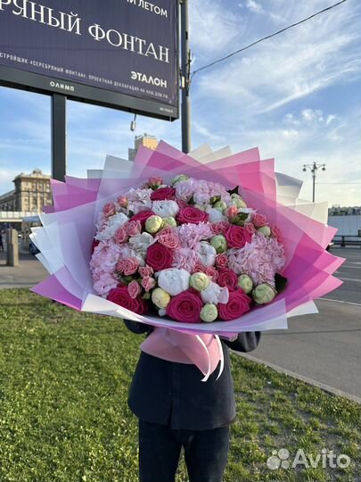 Букет цветов пионы