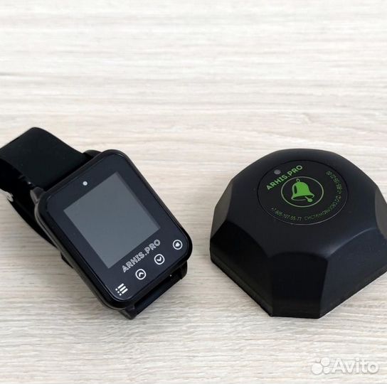 Кнопка вызова персонала, официанта Бургер и часы