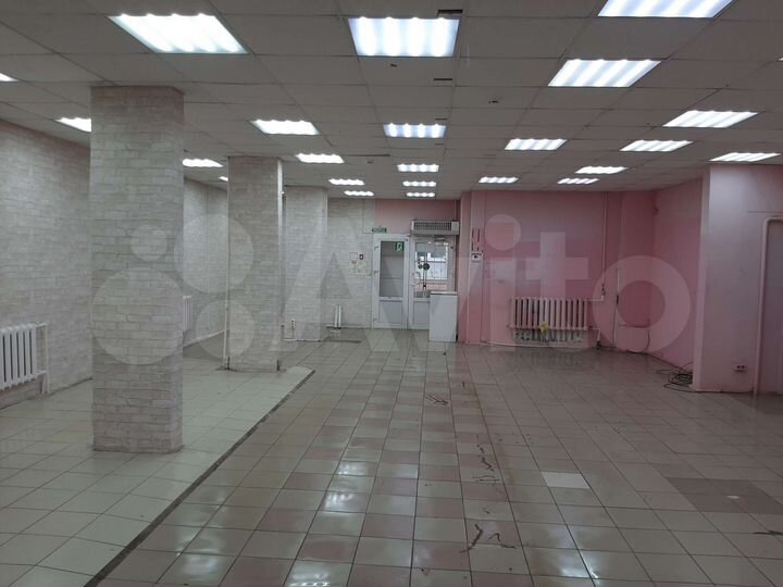 Здание, 140 м²