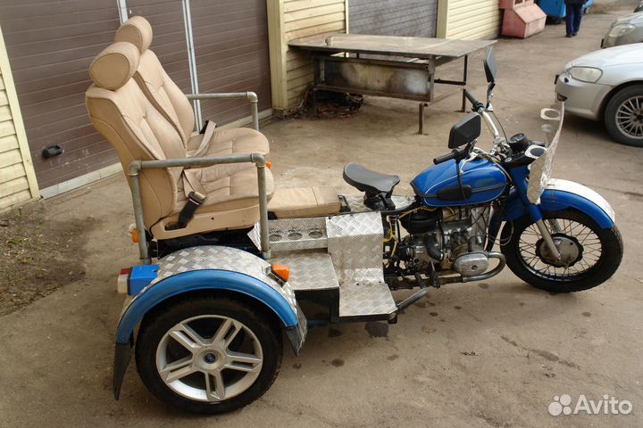 Трицикл Урал