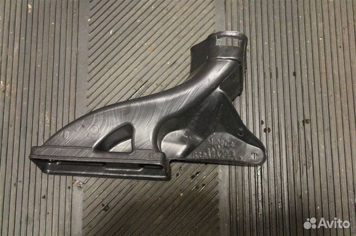 Воздуховод Jeep Grand Cherokee WK2 ресталинг (201