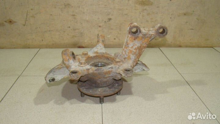 Кулак поворотный П/Л Toyota Corolla (E150)