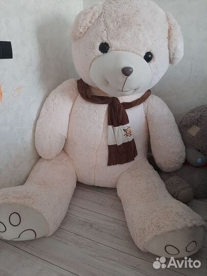 Плюшевый медведь