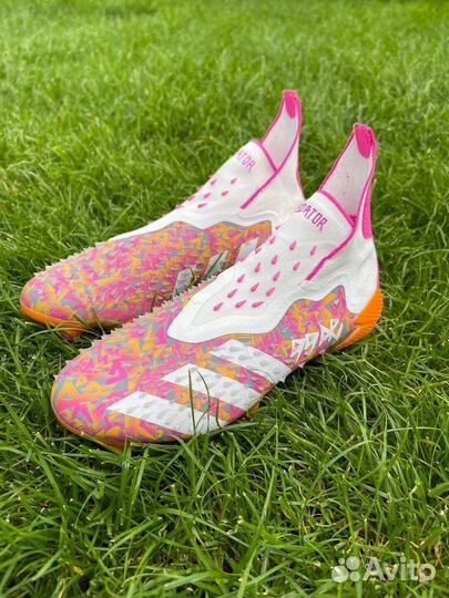 Бутсы Adidas Predator Freak