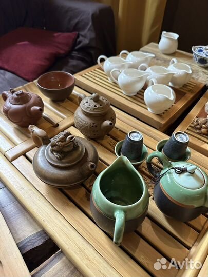 Чайники, пиалы и чайная утварь