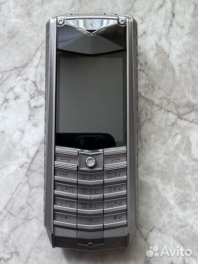 Vertu Ascent 2010, 32 ГБ