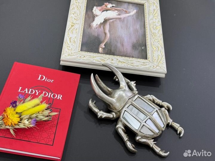 Зеркальное панно на стену Жук