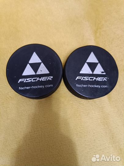 Хоккейные шайбы