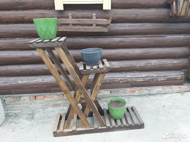 Многоуровневая подставка для цветов