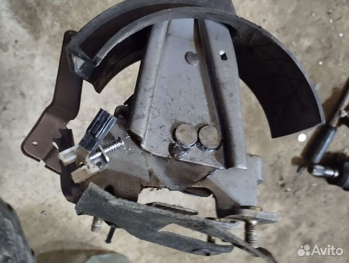 Ручник Ford Mondeo 3