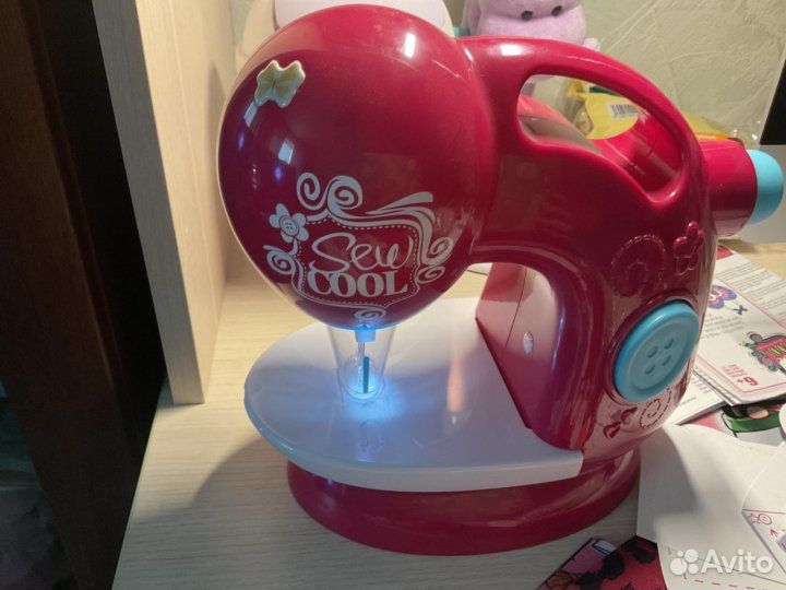 Детская швейная машинка Sew cool