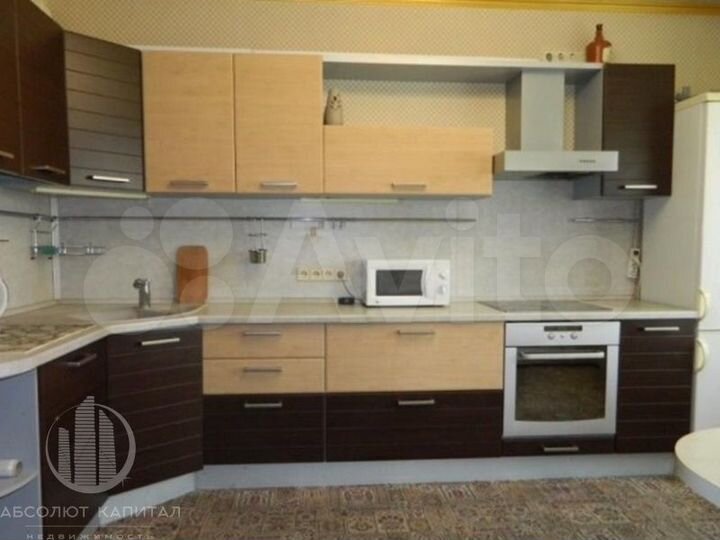 2-к. квартира, 52 м², 3/9 эт.