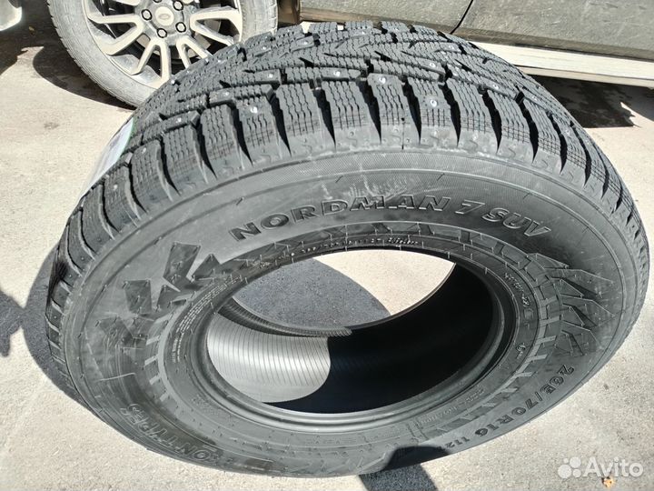 Ikon Tyres Character Ice 7 SUV 255/60 R17 110T