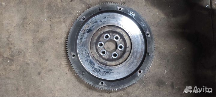 Маховик VW Passat B3 VR6