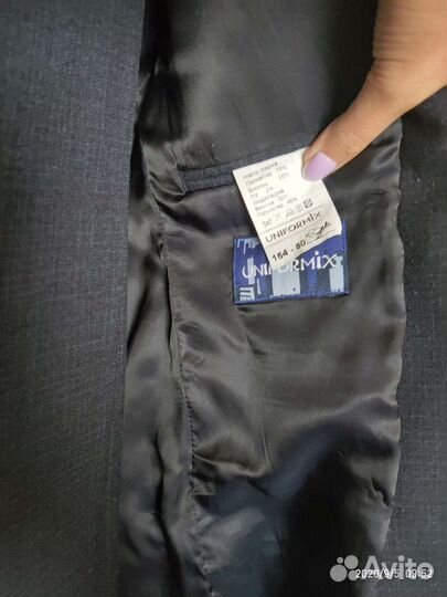 Школьный костюм, 