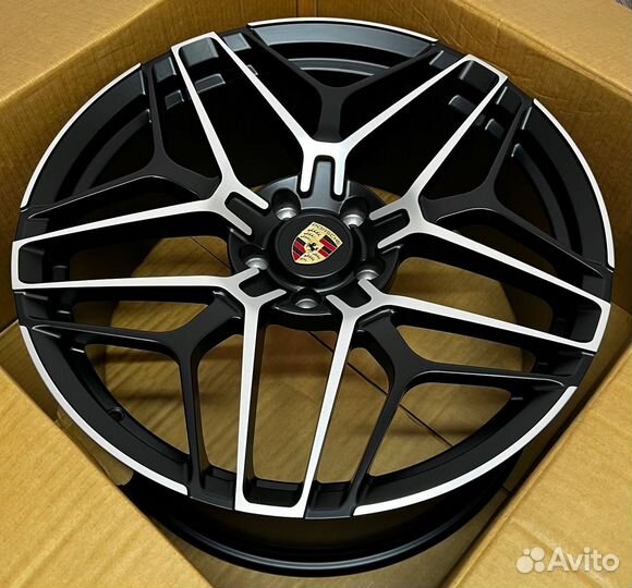 Комплект колес на porsche cayenne Порше Каен 3 R21