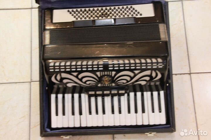 Аккордеон weltmeister carprice