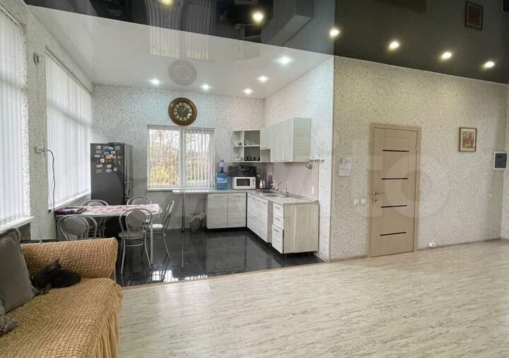 Дом 300 м² на участке 3,8 сот.