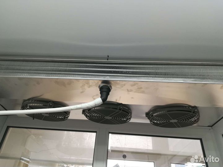 Холодильное оборудование для хранения цветов